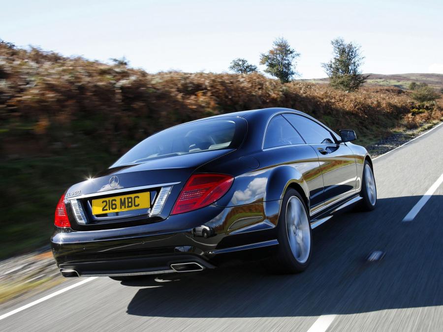  Mercedes-Benz CL500 AMG Styling Package 2010 года  (UK) (фото 2 из 14)